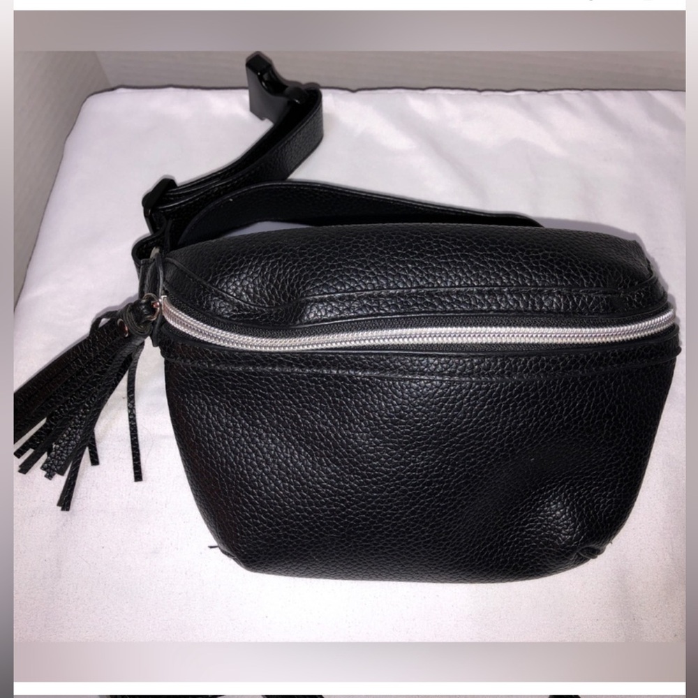 Black Pebbled Crossbody Bag with Fringe